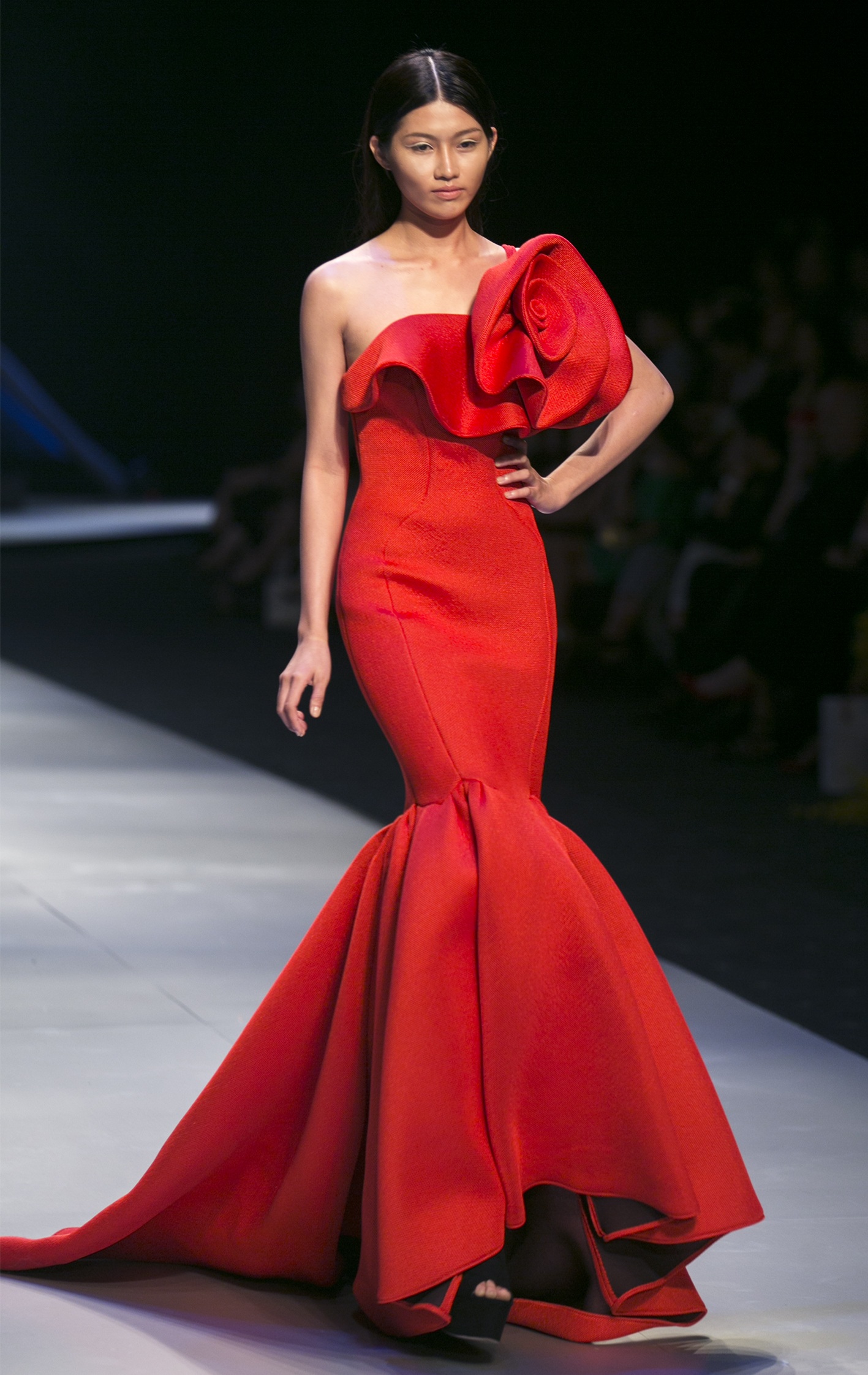 Hoàng Minh Hà được kết nạp vào Hiệp hội thời trang cao cấp châu Á - 7 Kiều Minh