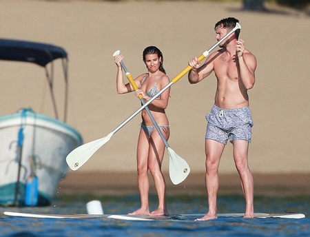 Nữ diễn viên phim Glee khoe thân hình săn chắc - 9 Lea Michele