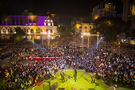 Những ấn tượng khó quên trong Lễ hội âm nhạc chào năm mới - 10 Lễ hội cuối năm thu hút nhiều người tham gia nhất