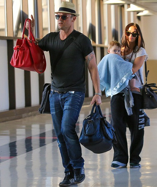 Megan Fox xuất hiện bên con trai nhỏ - 5 Megan Fox