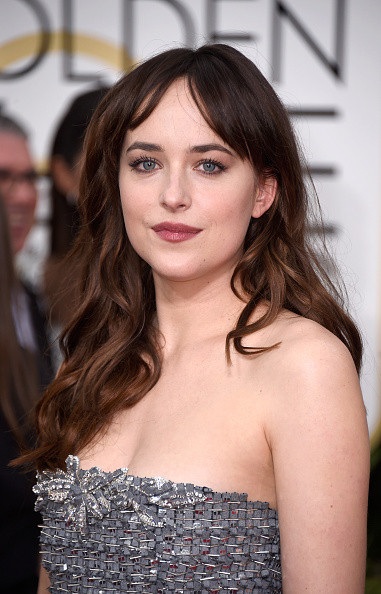 Những kiểu trang điểm đẹp nhất tại lễ trao giải Quả Cầu Vàng - 11 Dakota Johnson's