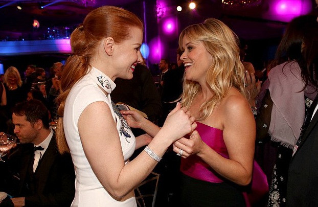 Minh tinh giành giải Oscar hạnh phúc hôn chồng trong bữa tiệc - 6 Reese Witherspoon