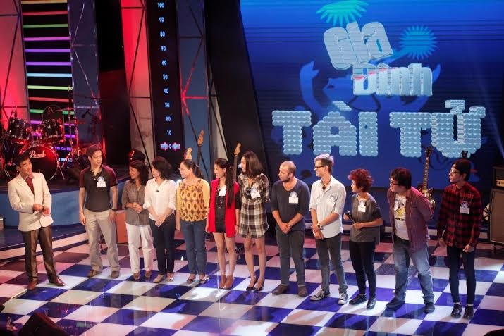 Nhạc sĩ Lê Quang hào hứng nhớ và kể lại kỷ niệm ngày ban nhạc của anh còn hoạt động