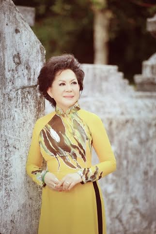 Giao Linh, Phương Mỹ Chi trình diễn trong đêm chung kết Solo cùng Bolero - 1 Giao Linh, Phương Mỹ Chi trình diễn trong đêm chung kết Solo cùng Bolero