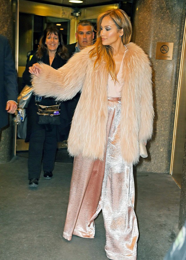 Jennifer Lopez gợi cảm trong mọi khoảnh khắc - 7 Jennifer Lopez