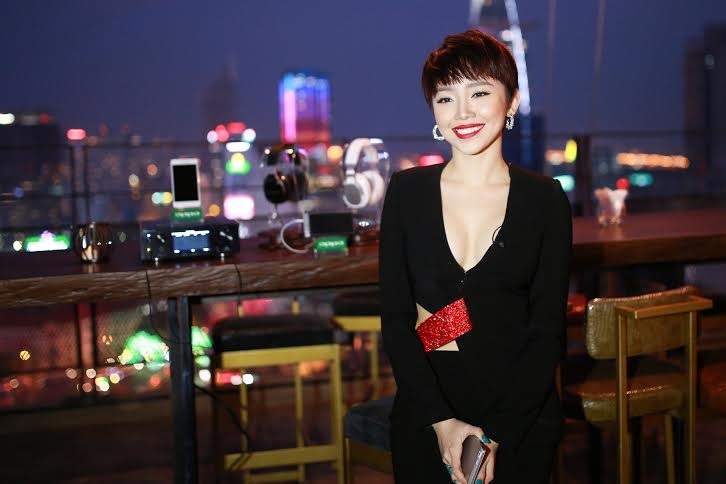 Dàn “sao” Việt tham gia show truyền hình “The Remix - Hòa âm và ánh sáng” - 5 Sự kết hợp ca sỹ Tóc Tiên, producer Long Halo, DJ Hoàng Touliver cũng sẽ là một tay chơi “nặng ký”