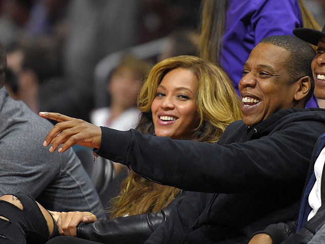 Beyonce - Jay Z hạnh phúc đi xem bóng rổ - 7 Beyonce and Jay Z