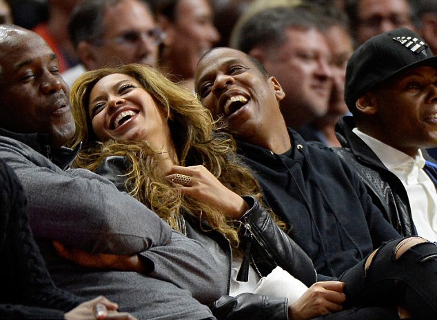 Beyonce - Jay Z hạnh phúc đi xem bóng rổ - 11 Beyonce and Jay Z