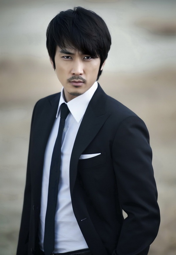 Vai diễn Han Tae Sang của Song Seung Hun trong Gã si tình được yêu mến nồng nhiệt