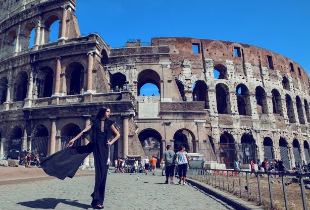 “Mẫu tây” duyên dáng với thiết kế của Đỗ Trịnh Hoài Nam - 3 “Mẫu tây” duyên dáng với thiết kế của Đỗ Trịnh Hoài Nam