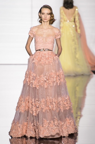 Những mẫu váy đẹp nhất tại tuần lễ thời trang cao cấp Paris - 2 Váy của Zuhair Murad