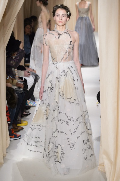 Những mẫu váy đẹp nhất tại tuần lễ thời trang cao cấp Paris - 6 Váy của Valentino