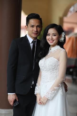 Tâm Tít rạng ngời bên chồng trong lễ Hằng thuận - 2 Vĩnh Ngọc