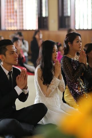 Tâm Tít rạng ngời bên chồng trong lễ Hằng thuận - 6 Vĩnh Ngọc