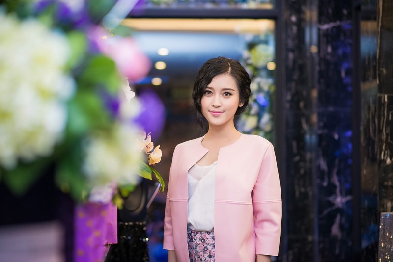 Á hậu Tú Anh - Huyền My đọ sắc - 6 Huyền My diện áo hồng nữ tính