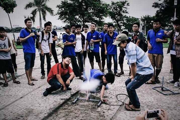 Những chặng đường thành công sau Chinh Phục - 1 Buổi sinh hoạt thú vị của CLB Thiên Văn Huế (HAC)