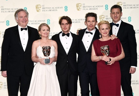 Julianne Moore giành giải BAFTA - 4 Đoàn làm phim Boyhood tự hào khi nhận giải bộ phim xuất sắc nhất