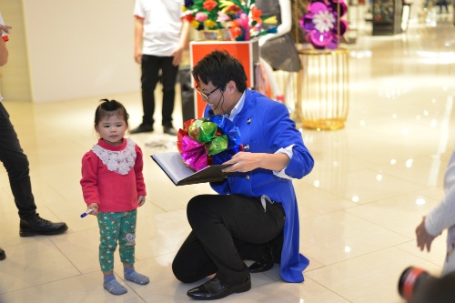 Không gian lãng mạn trong lễ tình nhân ở Hà Nội