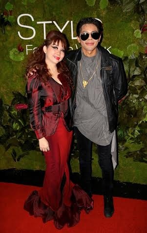 Em gái Cẩm Ly dự show Quỳnh Paris ở New York - 6 Vợ chồng nam diễn viên Anthony Aquilino cũng là những khách mời quan trọng của show.