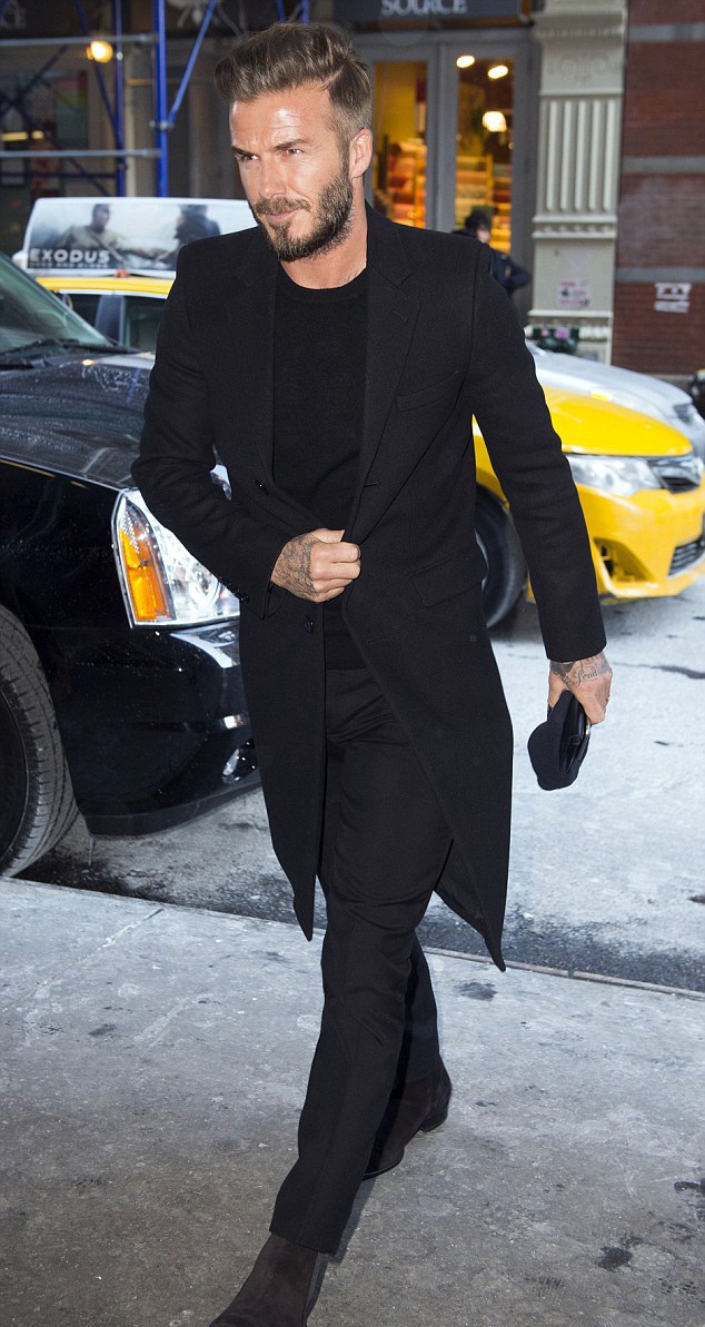 Gia đình tới cổ vũ Victoria Beckham ra mắt BST mới - 23 Brooklyn Beckham