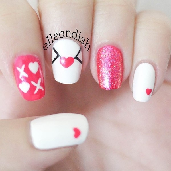 Vẽ móng nghệ thuật ngày Valentine's