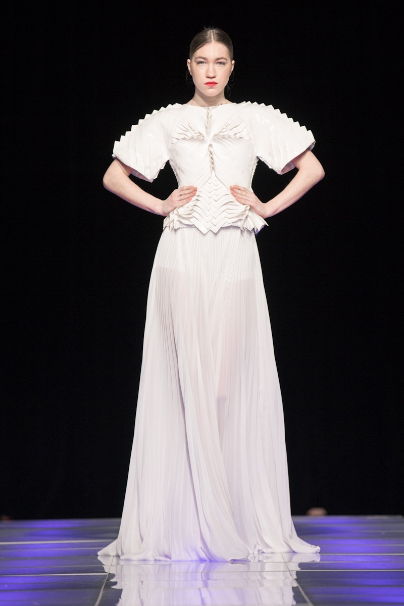 Quán quân Project Runway gây ấn tượng với khán giả New York - 10 Quán quân Project Runway gây ấn tượng với khán giả New York