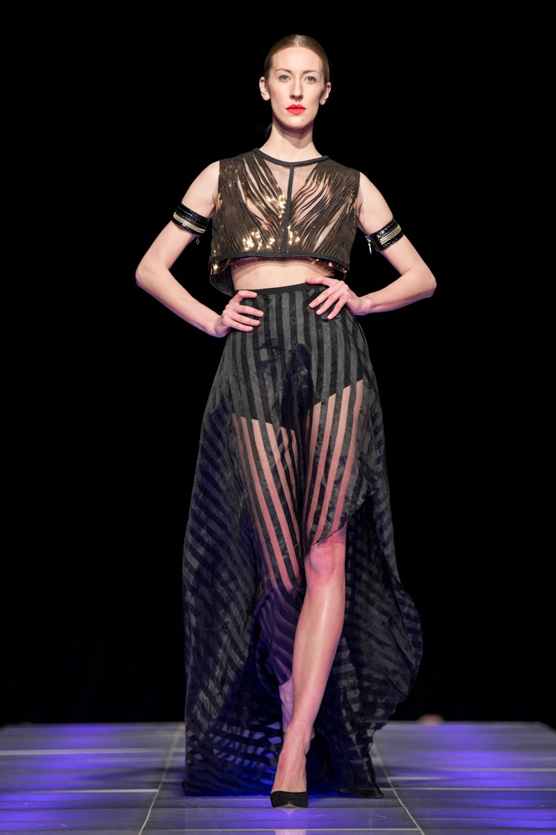 Quán quân Project Runway gây ấn tượng với khán giả New York - 11 Quán quân Project Runway gây ấn tượng với khán giả New York