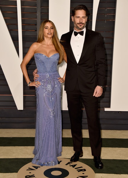 Mỹ nhân Hollywood khoe “vòng một” nảy nở trong tiệc hậu Oscar - 5 Sofia Vergara