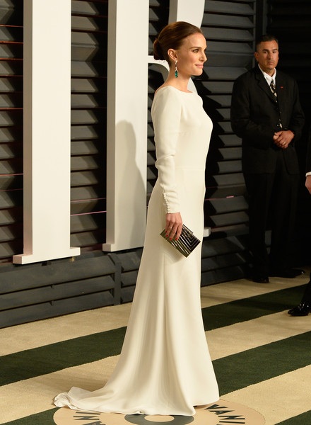 Mỹ nhân Hollywood khoe “vòng một” nảy nở trong tiệc hậu Oscar - 10 Sofia Vergara