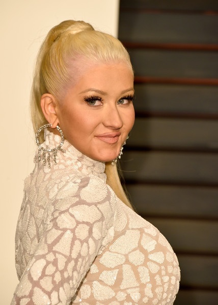 Christina Aguilera đọ dáng siêu mẫu - 16 Matthew Rutler và Christina Aguilera