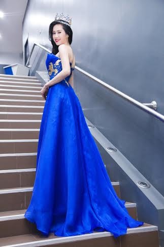 Hoa Hậu Đông Nam Á Thu Vũ rạng rỡ dự sự kiện tại Bangkok ngày 7/3 vừa qua