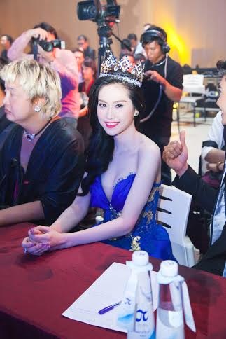 Thu Vũ xinh đẹp trong vai trò giám khảo