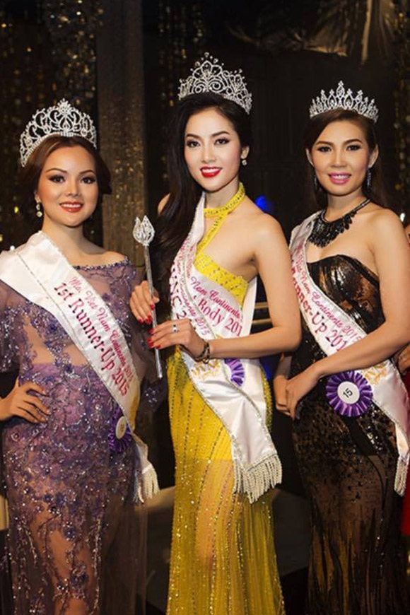 Làm quen với Á hậu 2 cuộc thi Hoa hậu Phụ Nữ Người Việt Thế giới - 4 Làm quen với Á hậu 2 cuộc thi Hoa hậu Phụ Nữ Người Việt Thế giới