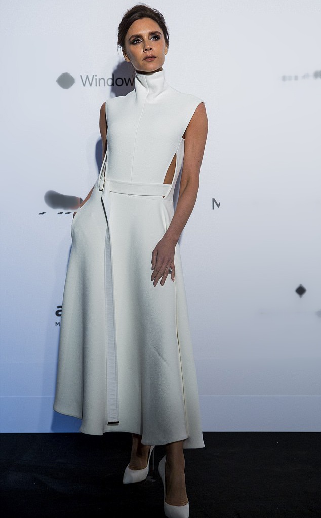 Victoria Beckham lạnh lùng dự sự kiện - 1 Victoria Beckham