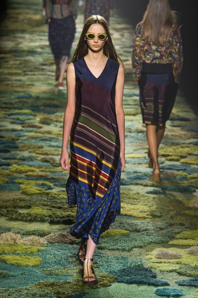 Bộ sưu tập rực rỡ sắc màu của Dries Van Noten - 19 Dries Van Noten at Paris Fashion Week Spring 2015