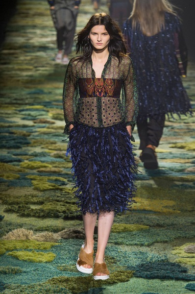 Bộ sưu tập rực rỡ sắc màu của Dries Van Noten - 20 Dries Van Noten at Paris Fashion Week Spring 2015