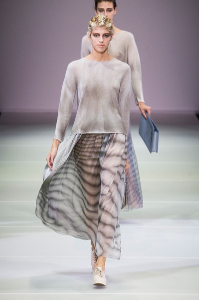 Bộ sưu tập Giorgio Armani lại tuần lễ thời trang Milan Spring 2015.