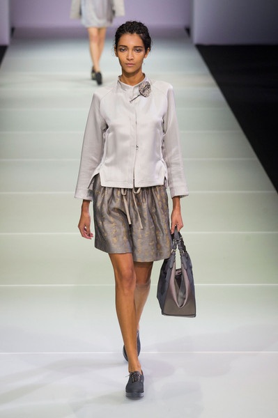 Bộ sưu tập Giorgio Armani lại tuần lễ thời trang Milan Spring 2015.