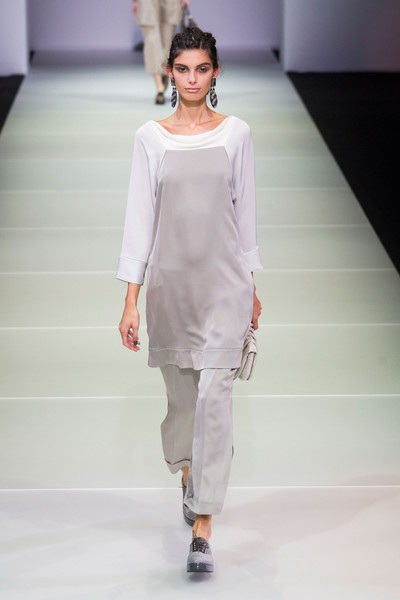 Bộ sưu tập Giorgio Armani lại tuần lễ thời trang Milan Spring 2015.