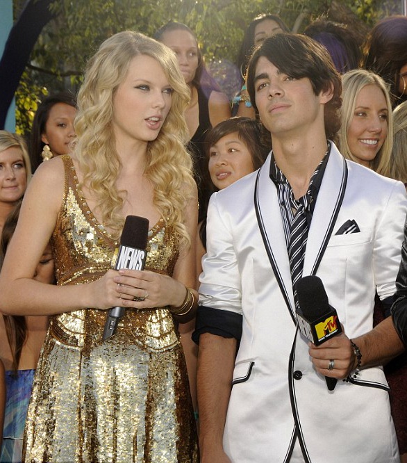 Taylor Swift lại có bạn trai mới - 3 Taylor Swift