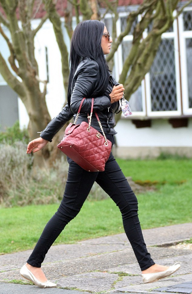 Nỗ lực giảm cân ấn tượng của người mẫu Anh - 8 Chantelle Houghton