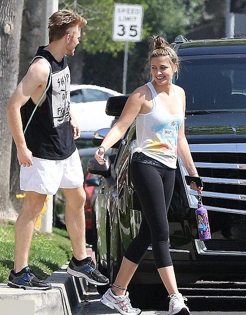 Con gái Vua nhạc Pop hạnh phúc khoe bạn trai - 3 Paris Jackson