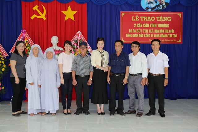 Hoa hậu Bùi Thị Hà tích cực với công tác từ thiện