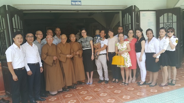 Hoa hậu Bùi Thị Hà đồng hành cùng bệnh nhi ung bướu - 3 Hoa hậu Bùi Thị Hà đồng hành cùng bệnh nhi ung bướu