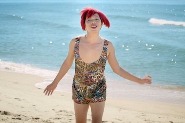 Cảnh phim Để mai tính 2