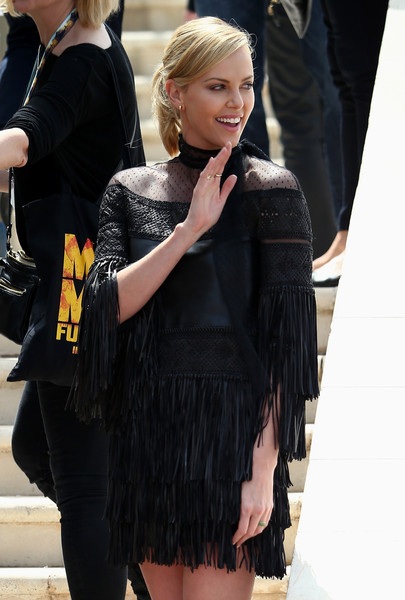 Minh tinh Charlize Theron đẹp như mộng tại LHP Cannes - 1 Charlize Theron