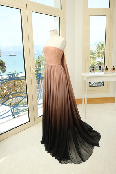 Khám phá căn phòng thời trang đặc biệt tại LHP Cannes - 6 Elie Saab