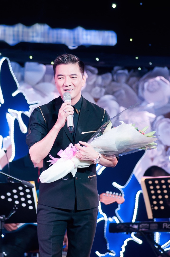 Lệ Quyên, Đàm Vĩnh Hưng tái ngộ - 2 Mr.Đàm hát