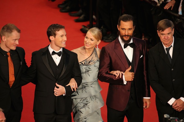 Naomi Watts được dàn đồng nghiệp nam hộ tống - 8 Gus Van Sant,Matthew McConaughey,Naomi Watts,Chris Sparling,guest and Ken Watanabe