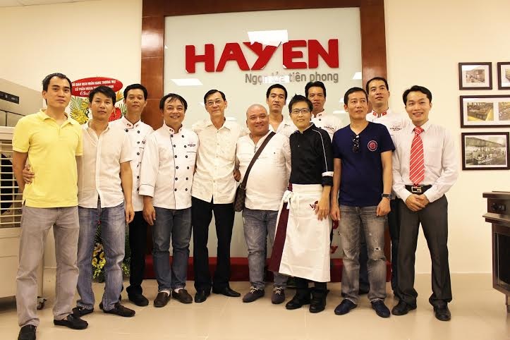 Hà Yến ra mắt khu bếp mẫu và biểu diễn thu hút giới ẩm thực Việt Nam - 2 Bà Nguyễn Thị Lan Anh - Tổng giám đốc công ty cùng khách mời